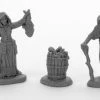 Other Reaper Miniatures Bones Black Dreadere Townsfolk Fishwife & Crone (2) (44033) Reaper Bones Black